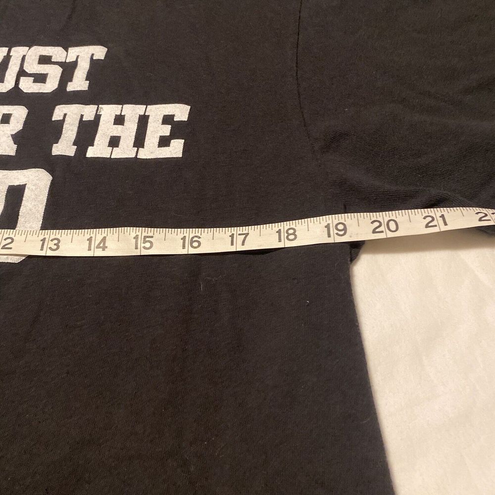 BLACK & WHITE I'M JUST HERE FOR THE FOOD MENS T-SHIRT SIZE LARGE GRAPHIC TEE FUN - Picture 10 of 13